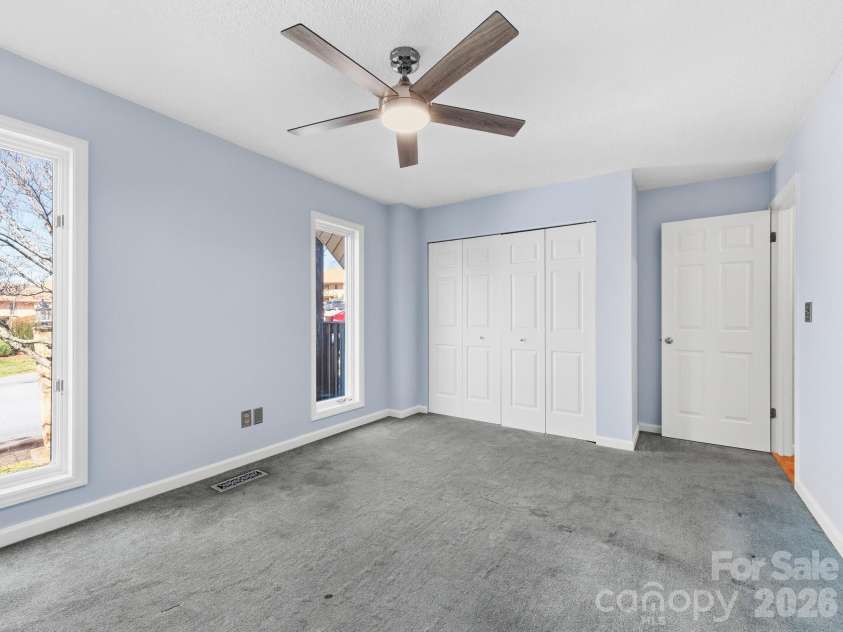 71 Pebble Creek Drive, Asheville, NC 28803.  MLS# CAR4349763, YatesRealty ID 46794. 