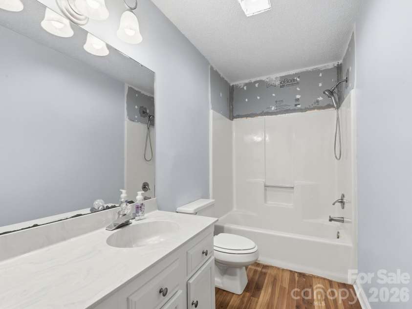 71 Pebble Creek Drive, Asheville, NC 28803.  MLS# CAR4349763, YatesRealty ID 46794. 