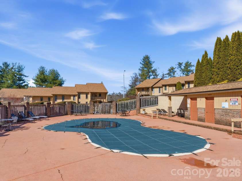 71 Pebble Creek Drive, Asheville, NC 28803.  MLS# CAR4349763, YatesRealty ID 46794. 