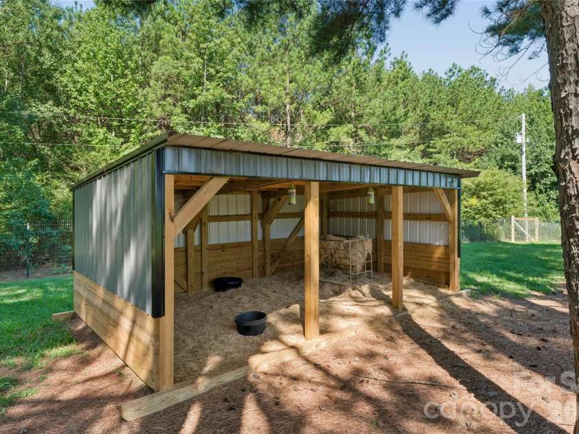 5507 State Line Road, Marshville, NC 28103.  MLS# CAR4414887, YatesRealty ID 46795. 