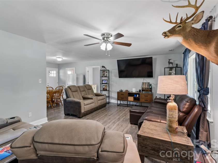 5507 State Line Road, Marshville, NC 28103.  MLS# CAR4414887, YatesRealty ID 46795. 
