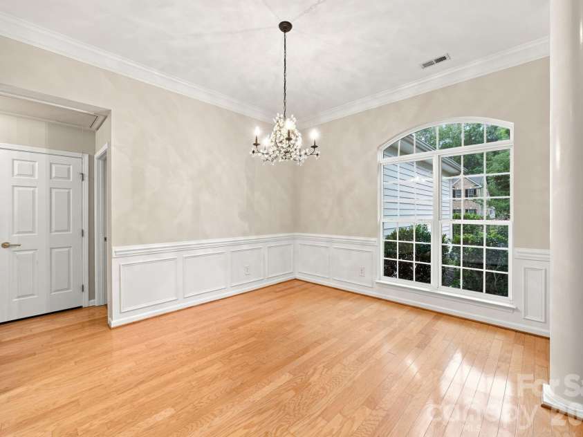 188 Gabriel Drive, Mooresville, NC 28115.  MLS# CAR4416137, YatesRealty ID 46796. 