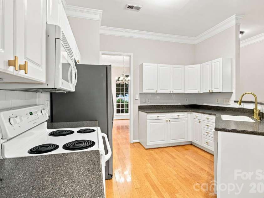 188 Gabriel Drive, Mooresville, NC 28115.  MLS# CAR4416137, YatesRealty ID 46796. 