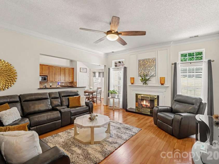 1523 Sweetgum Lane, Matthews, NC 28105.  MLS# CAR4416587, YatesRealty ID 46798. 