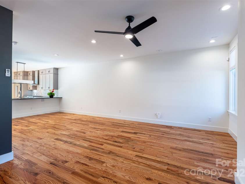 233 Broadway Street, Asheville, NC 28801.  MLS# CAR4314107, YatesRealty ID 468. 