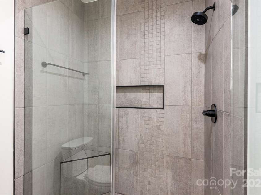 233 Broadway Street, Asheville, NC 28801.  MLS# CAR4314107, YatesRealty ID 468. 