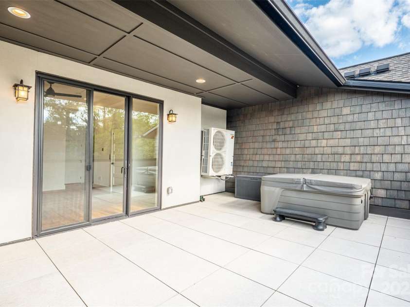 233 Broadway Street, Asheville, NC 28801.  MLS# CAR4314107, YatesRealty ID 468. 