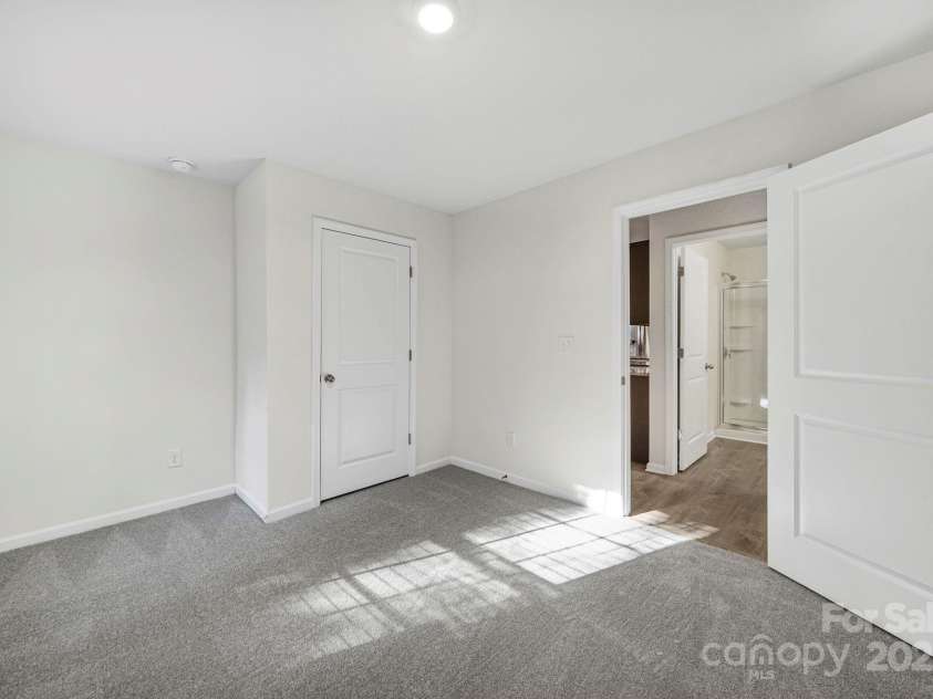 3120 Green Apple Drive, Dallas, NC 28034.  MLS# CAR4314544, YatesRealty ID 468. 