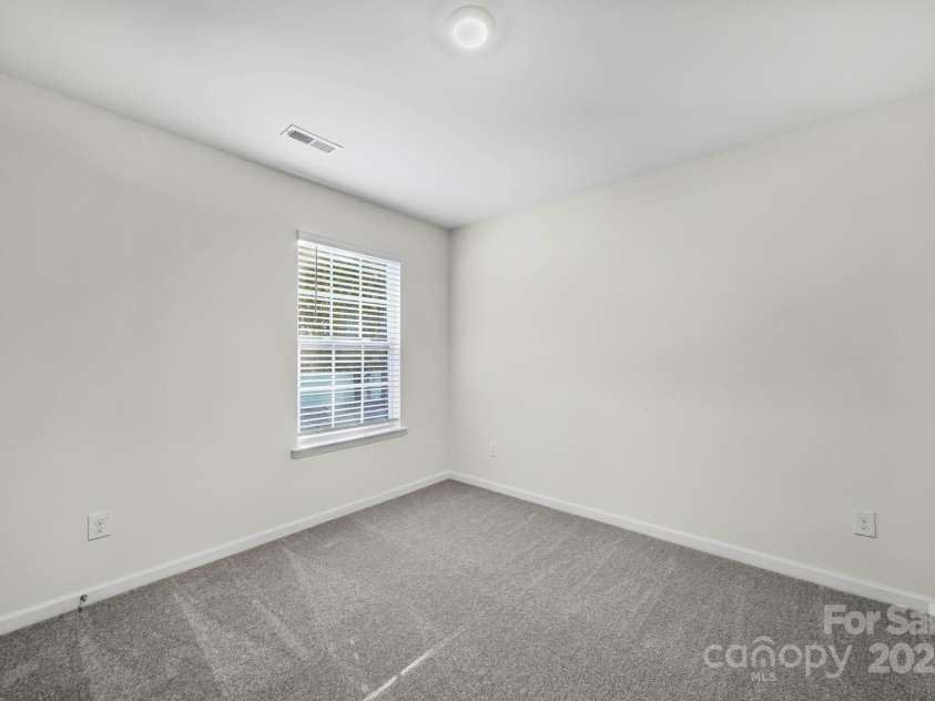 3120 Green Apple Drive, Dallas, NC 28034.  MLS# CAR4314544, YatesRealty ID 468. 