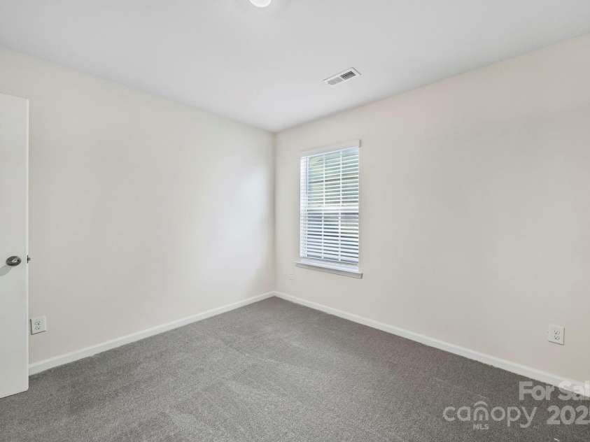 3120 Green Apple Drive, Dallas, NC 28034.  MLS# CAR4314544, YatesRealty ID 468. 