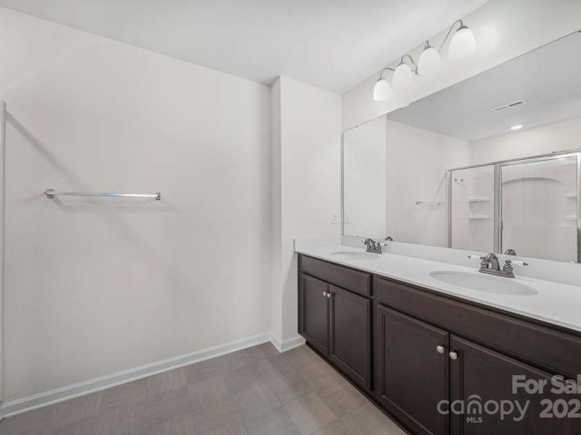 3120 Green Apple Drive, Dallas, NC 28034.  MLS# CAR4314544, YatesRealty ID 468. 