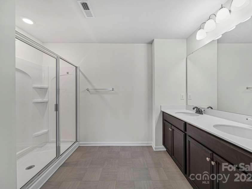 3120 Green Apple Drive, Dallas, NC 28034.  MLS# CAR4314544, YatesRealty ID 468. 