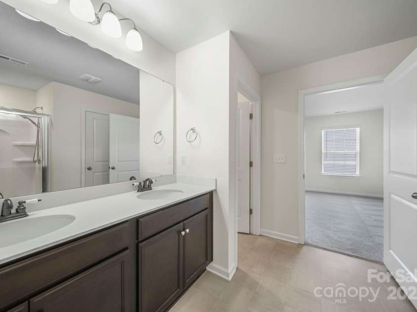 3120 Green Apple Drive, Dallas, NC 28034.  MLS# CAR4314544, YatesRealty ID 468. 