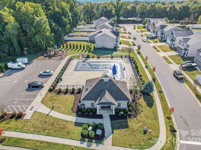 3120 Green Apple Drive, Dallas, NC 28034.  MLS# CAR4314544, YatesRealty ID 468. 