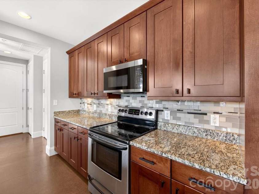 2338 Yadkin Avenue, Charlotte, NC 28205.  MLS# CAR4422594, YatesRealty ID 4680. 