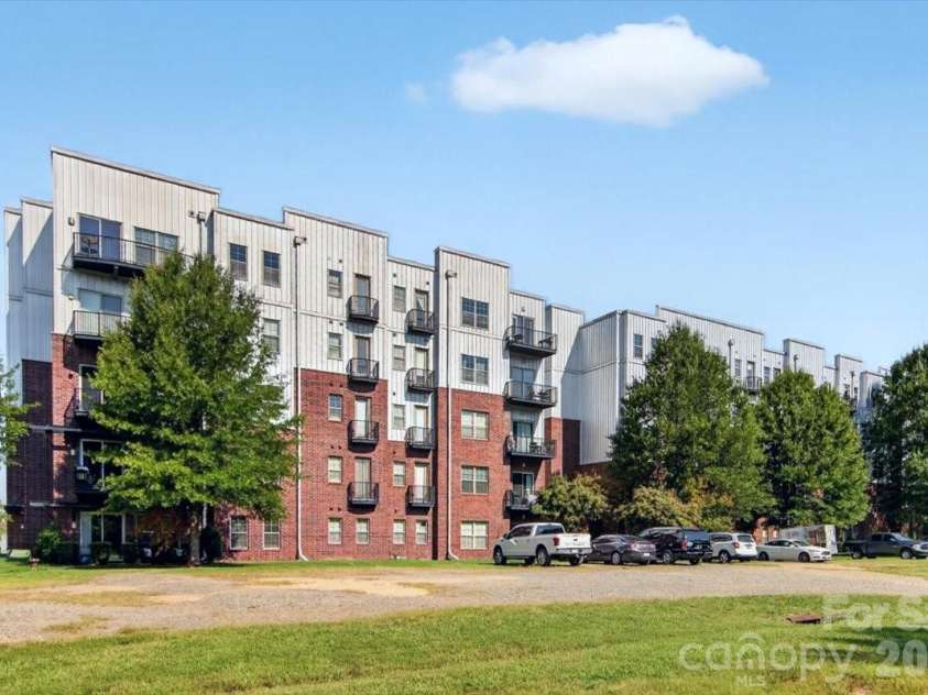 2338 Yadkin Avenue, Charlotte, NC 28205.  MLS# CAR4422594, YatesRealty ID 4680. 