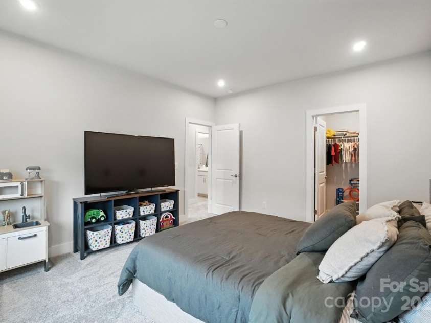 304 Ardmore Drive, Belmont, NC 28012.  MLS# CAR4286200, YatesRealty ID 4680. Bedroom 3