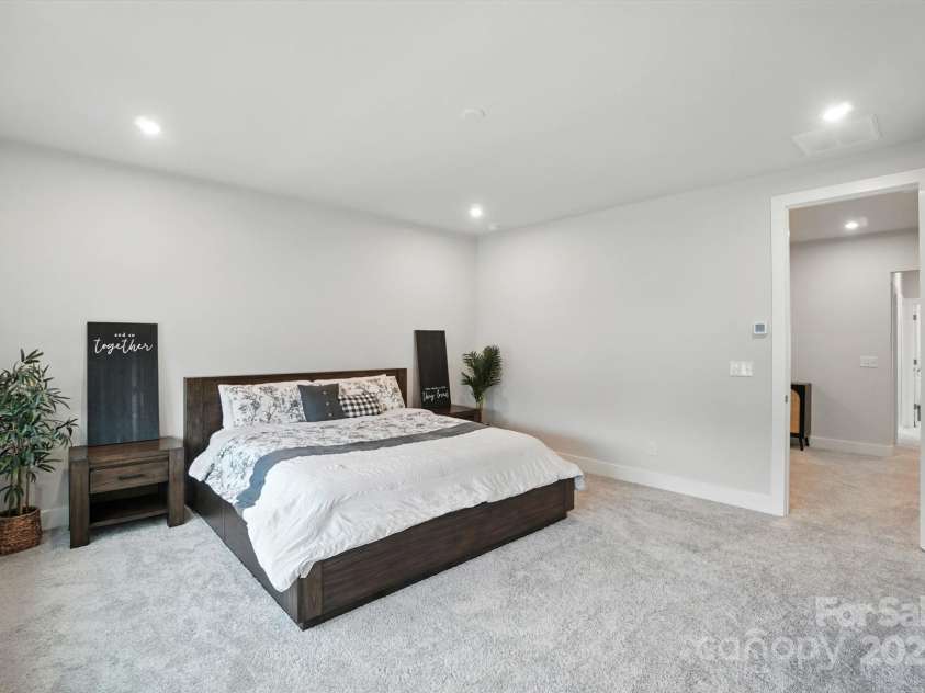 304 Ardmore Drive, Belmont, NC 28012.  MLS# CAR4286200, YatesRealty ID 4680. Primary bedroom