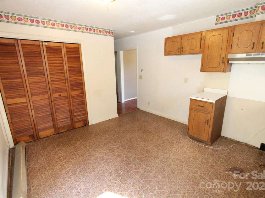 306 White Oak Street, Morven, NC 28119.  MLS# CAR4190726, YatesRealty ID 4680. 