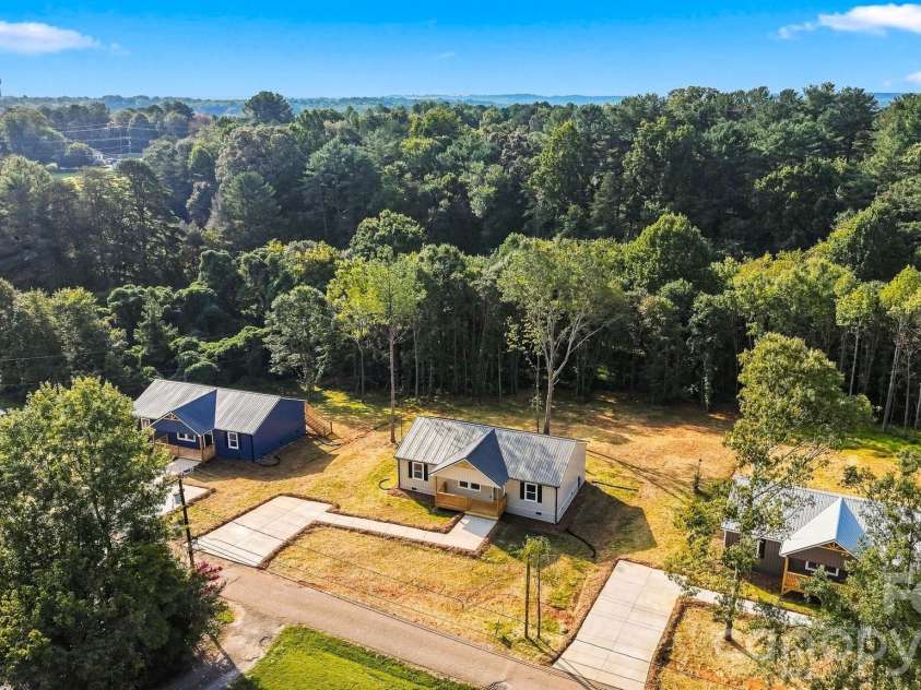 2949 Link Drive, Granite Falls, NC 28630.  MLS# CAR4413733, YatesRealty ID 46800. 