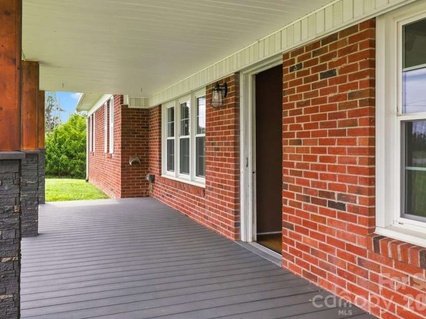1664 Chase High Road, Forest City, NC 28043.  MLS# CAR4418365, YatesRealty ID 46801. 