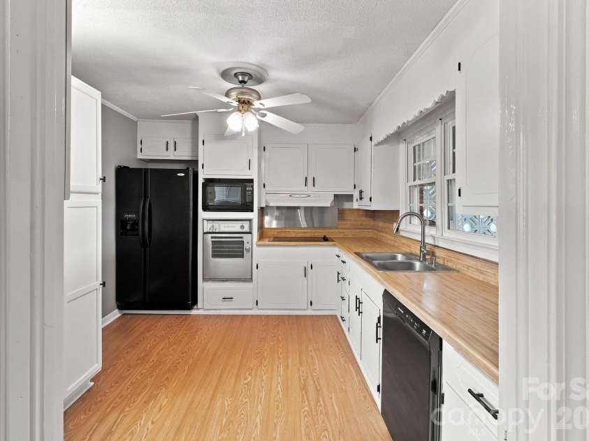 1664 Chase High Road, Forest City, NC 28043.  MLS# CAR4418365, YatesRealty ID 46801. 