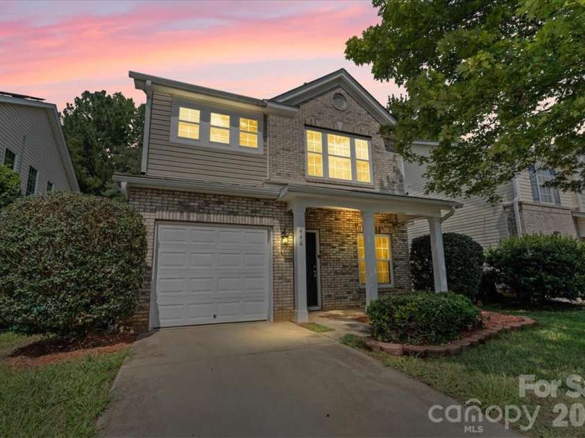 446 Tribune Drive, Charlotte, NC 28214.  MLS# CAR4412971, YatesRealty ID 46804. 