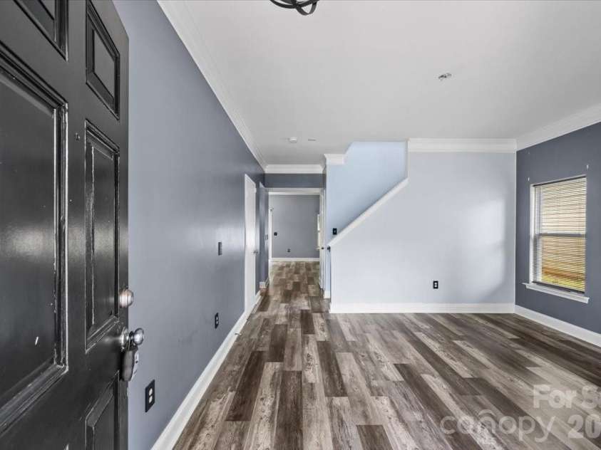 446 Tribune Drive, Charlotte, NC 28214.  MLS# CAR4412971, YatesRealty ID 46804. 