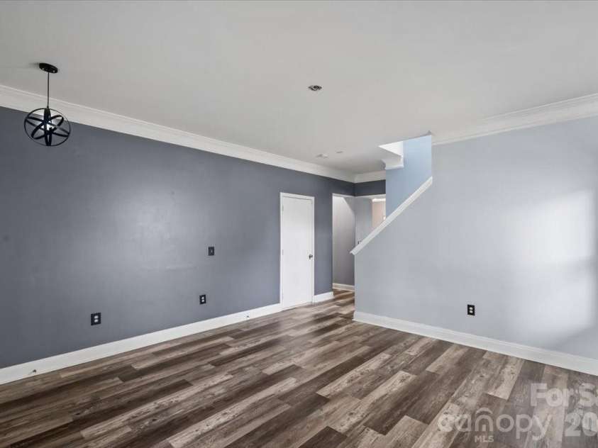 446 Tribune Drive, Charlotte, NC 28214.  MLS# CAR4412971, YatesRealty ID 46804. 