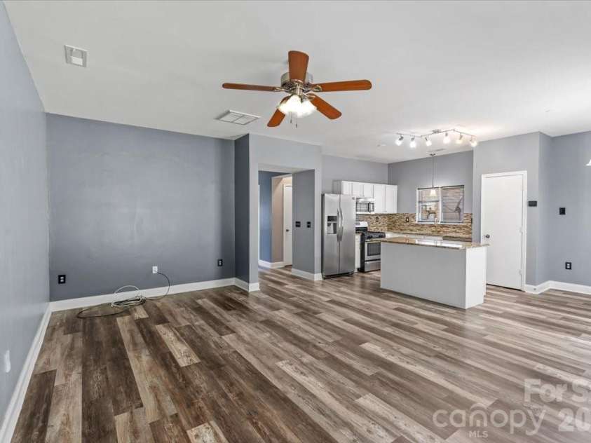446 Tribune Drive, Charlotte, NC 28214.  MLS# CAR4412971, YatesRealty ID 46804. 