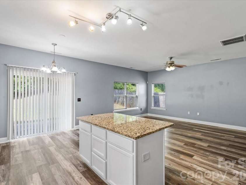 446 Tribune Drive, Charlotte, NC 28214.  MLS# CAR4412971, YatesRealty ID 46804. 