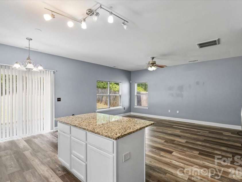446 Tribune Drive, Charlotte, NC 28214.  MLS# CAR4412971, YatesRealty ID 46804. 