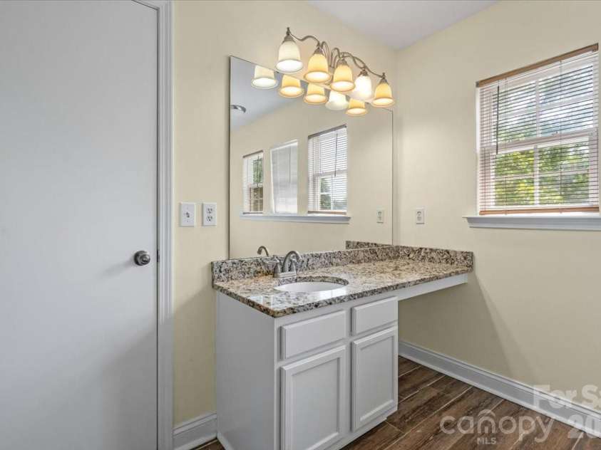 446 Tribune Drive, Charlotte, NC 28214.  MLS# CAR4412971, YatesRealty ID 46804. 