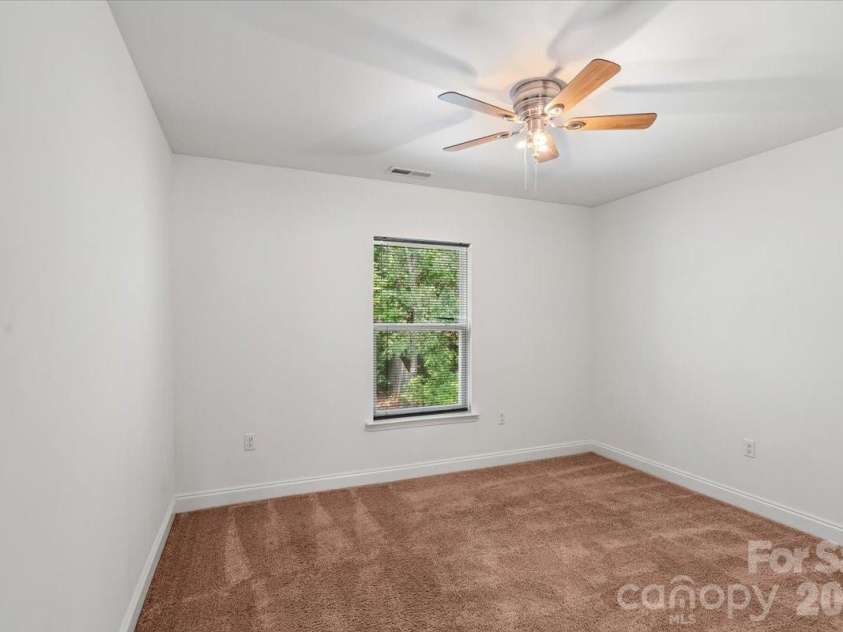 446 Tribune Drive, Charlotte, NC 28214.  MLS# CAR4412971, YatesRealty ID 46804. 