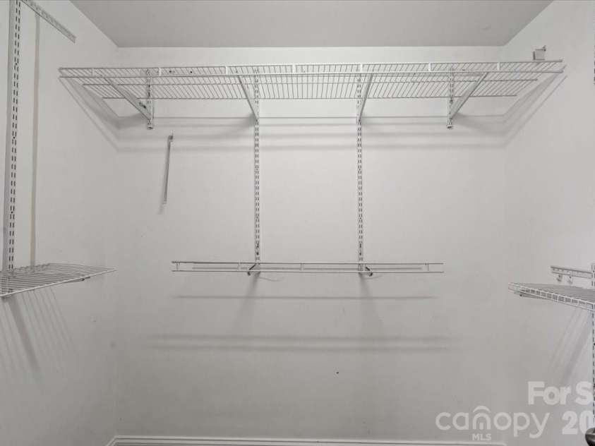 446 Tribune Drive, Charlotte, NC 28214.  MLS# CAR4412971, YatesRealty ID 46804. 