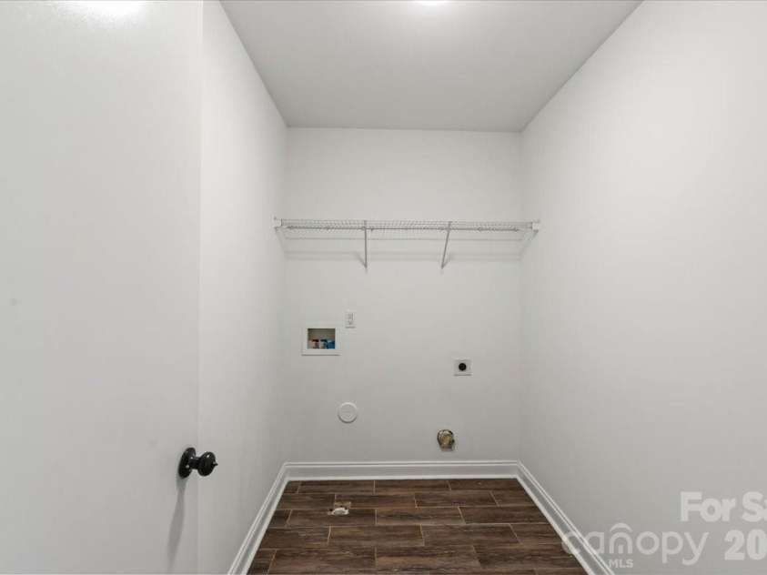 446 Tribune Drive, Charlotte, NC 28214.  MLS# CAR4412971, YatesRealty ID 46804. 