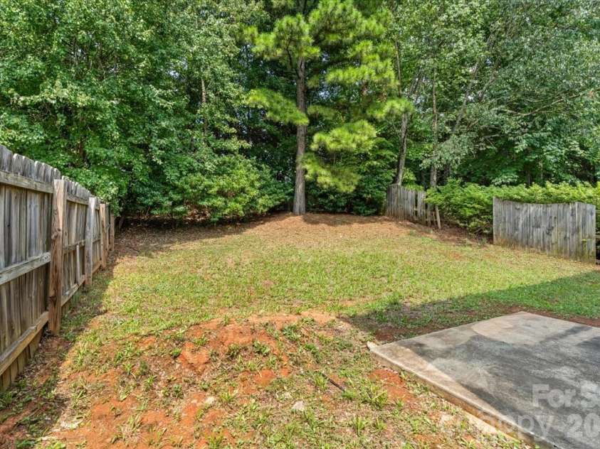 446 Tribune Drive, Charlotte, NC 28214.  MLS# CAR4412971, YatesRealty ID 46804. 