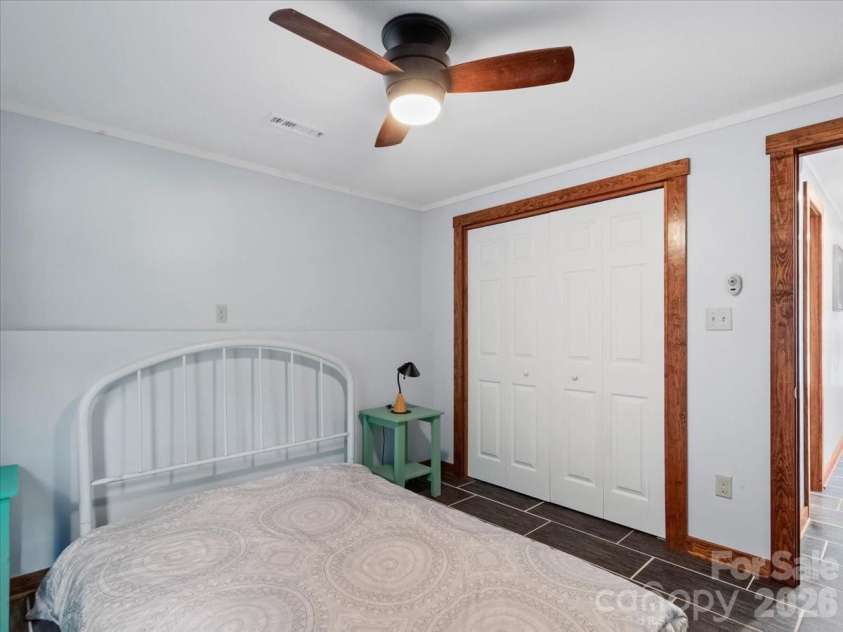 359 Shull Farm Road, Burnsville, NC 28714.  MLS# CAR4418216, YatesRealty ID 46807. 2nd Main level bedroom