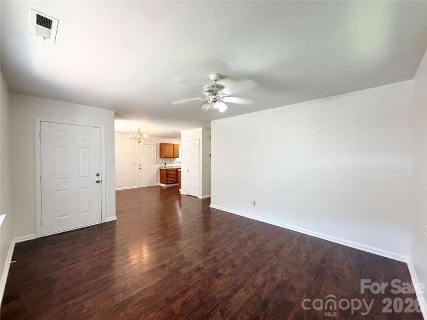 2107 Custer Street, Charlotte, NC 28216.  MLS# CAR4416781, YatesRealty ID 46809. 