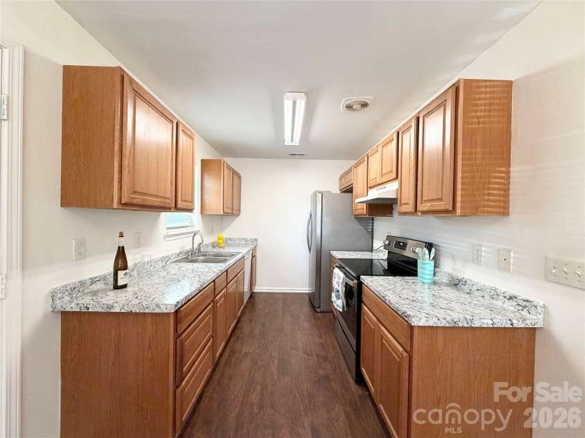 2107 Custer Street, Charlotte, NC 28216.  MLS# CAR4416781, YatesRealty ID 46809. 