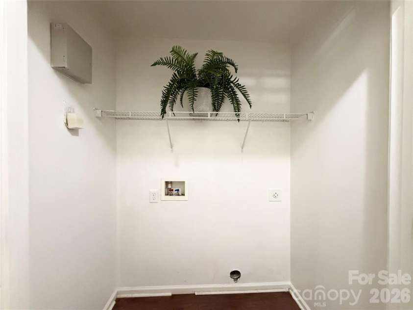 2107 Custer Street, Charlotte, NC 28216.  MLS# CAR4416781, YatesRealty ID 46809. 