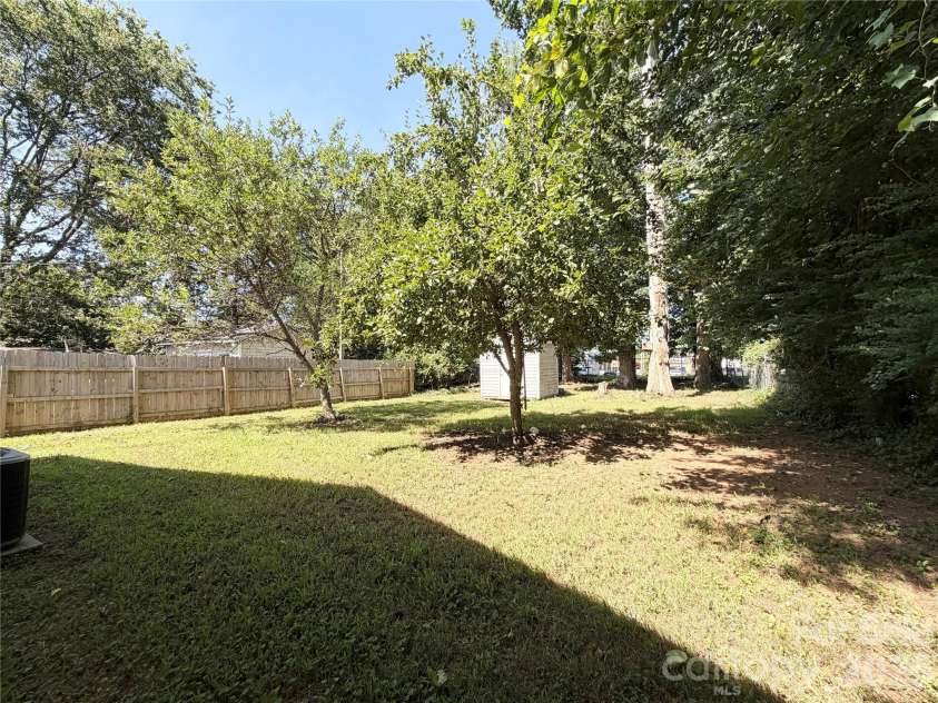 2107 Custer Street, Charlotte, NC 28216.  MLS# CAR4416781, YatesRealty ID 46809. 