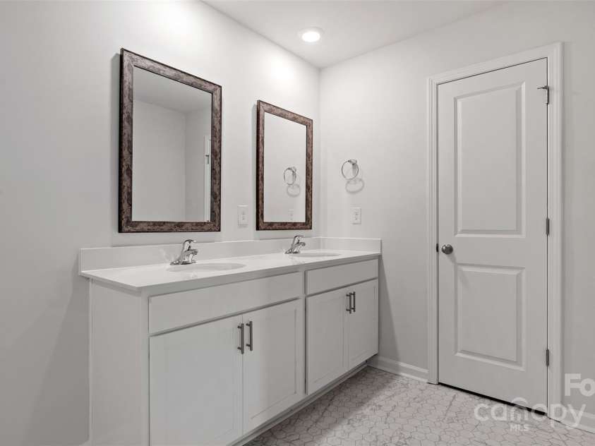 40 Providence Walk Drive, Hendersonville, NC 28792.  MLS# CAR4183458, YatesRealty ID 4681. **Picture for representation only