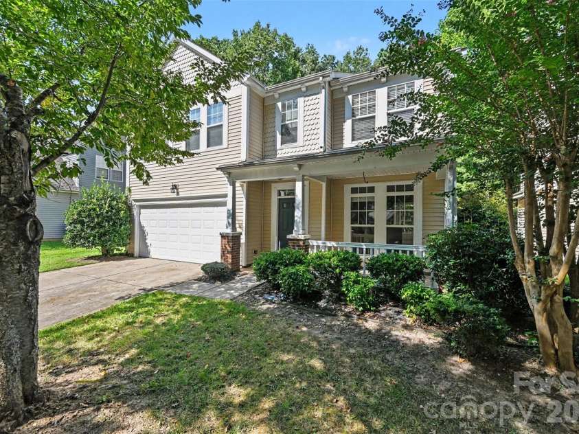 1745 Wilburn Park Lane, Charlotte, NC 28269.  MLS# CAR4418353, YatesRealty ID 46810. 