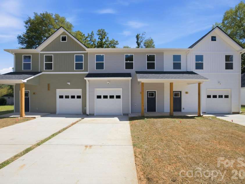 325 Lincoln Street, Concord, NC 28025.  MLS# CAR4412942, YatesRealty ID 46812. 