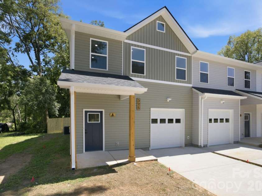 325 Lincoln Street, Concord, NC 28025.  MLS# CAR4412942, YatesRealty ID 46812. 