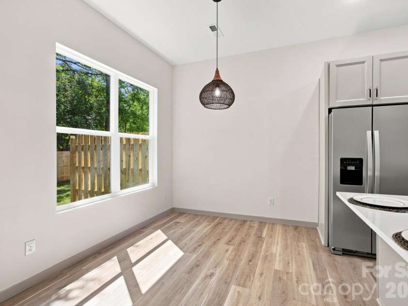 325 Lincoln Street, Concord, NC 28025.  MLS# CAR4412942, YatesRealty ID 46812. 
