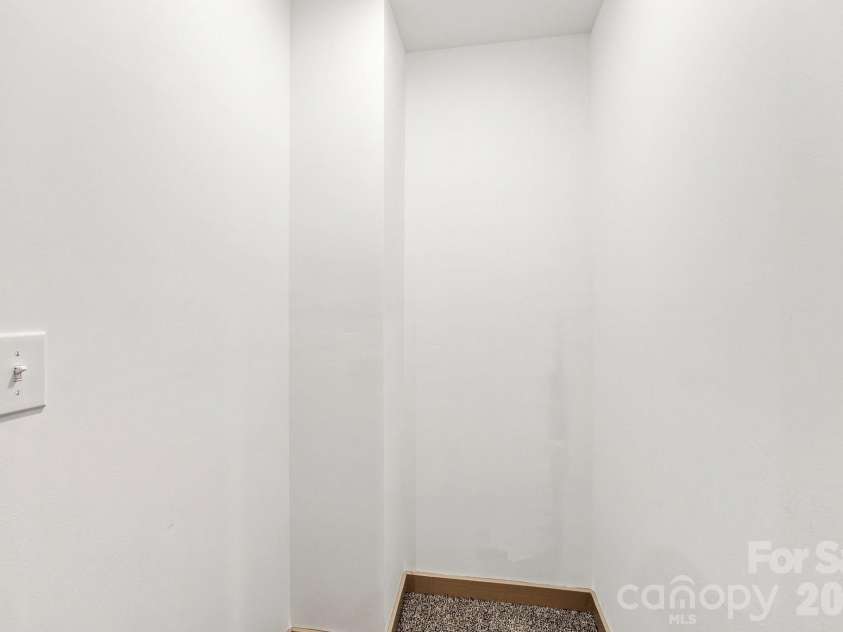 325 Lincoln Street, Concord, NC 28025.  MLS# CAR4412942, YatesRealty ID 46812. 