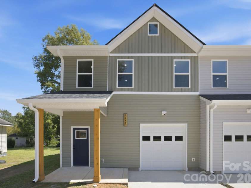 325 Lincoln Street, Concord, NC 28025.  MLS# CAR4412942, YatesRealty ID 46812. 