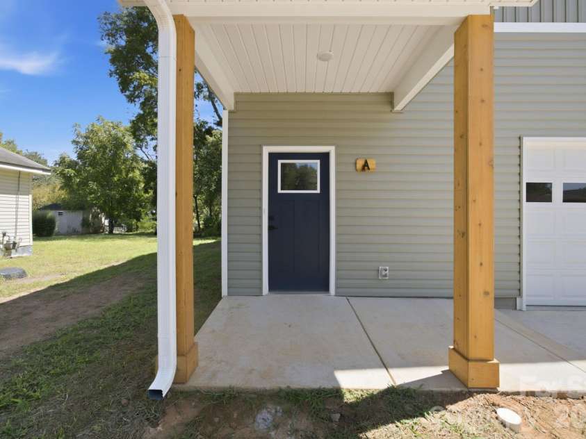 325 Lincoln Street, Concord, NC 28025.  MLS# CAR4412942, YatesRealty ID 46812. 